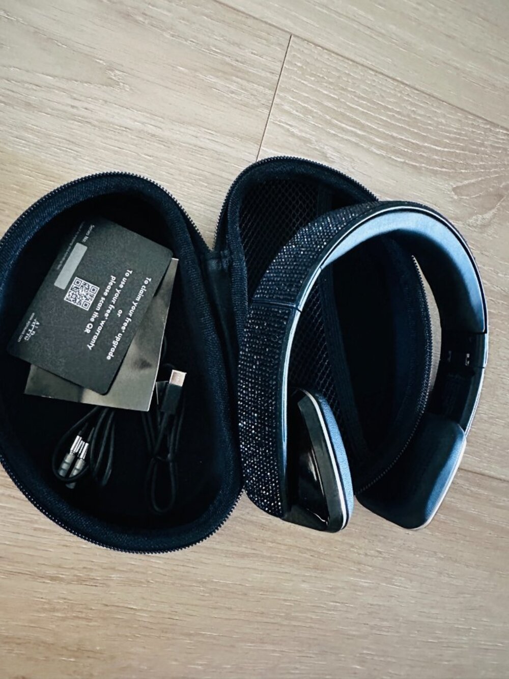 2x Ai Pro Bluetooth Stereo Headset AIPRO-200 Plus Black + white - Picture 6 of 6